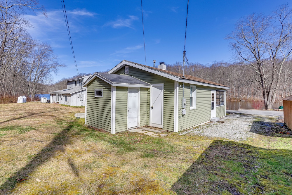 Charming Deep River Vacation Rental on Star Lake! view 5