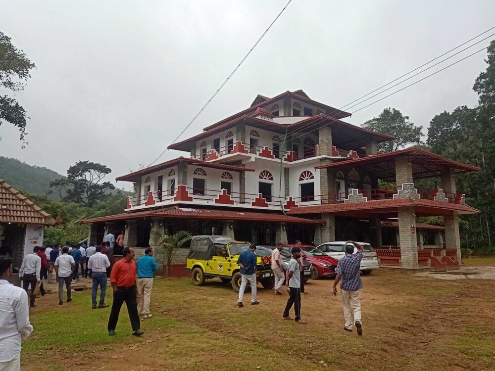 Valley Dew Village Stay