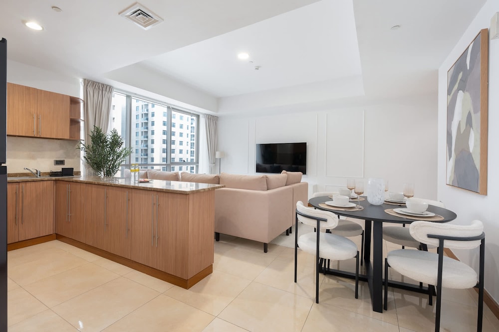 Spacious 1BR Haven for 2 in Al Barsha