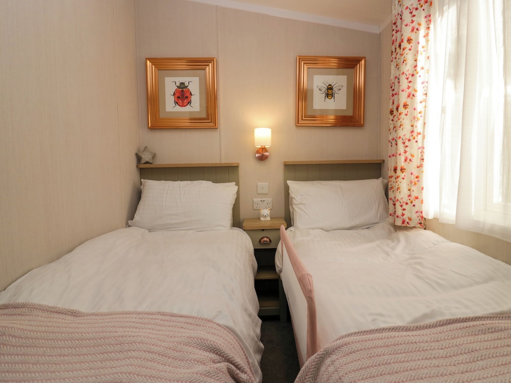 Lily Rose Lodge