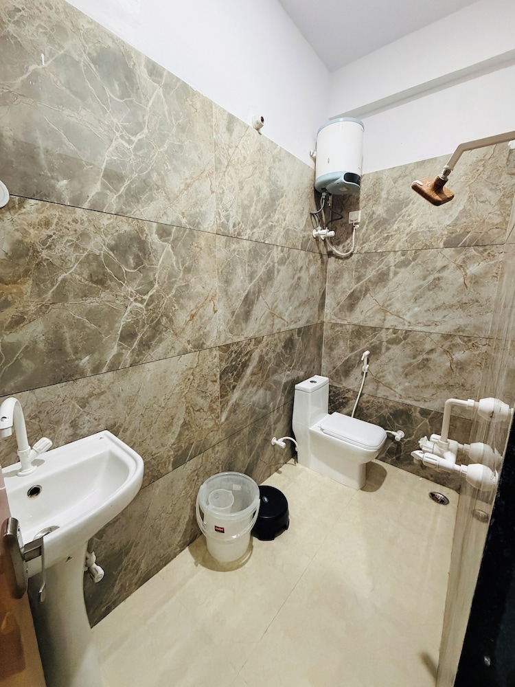 Hotel Shri Ji Nikunj Vrindavan