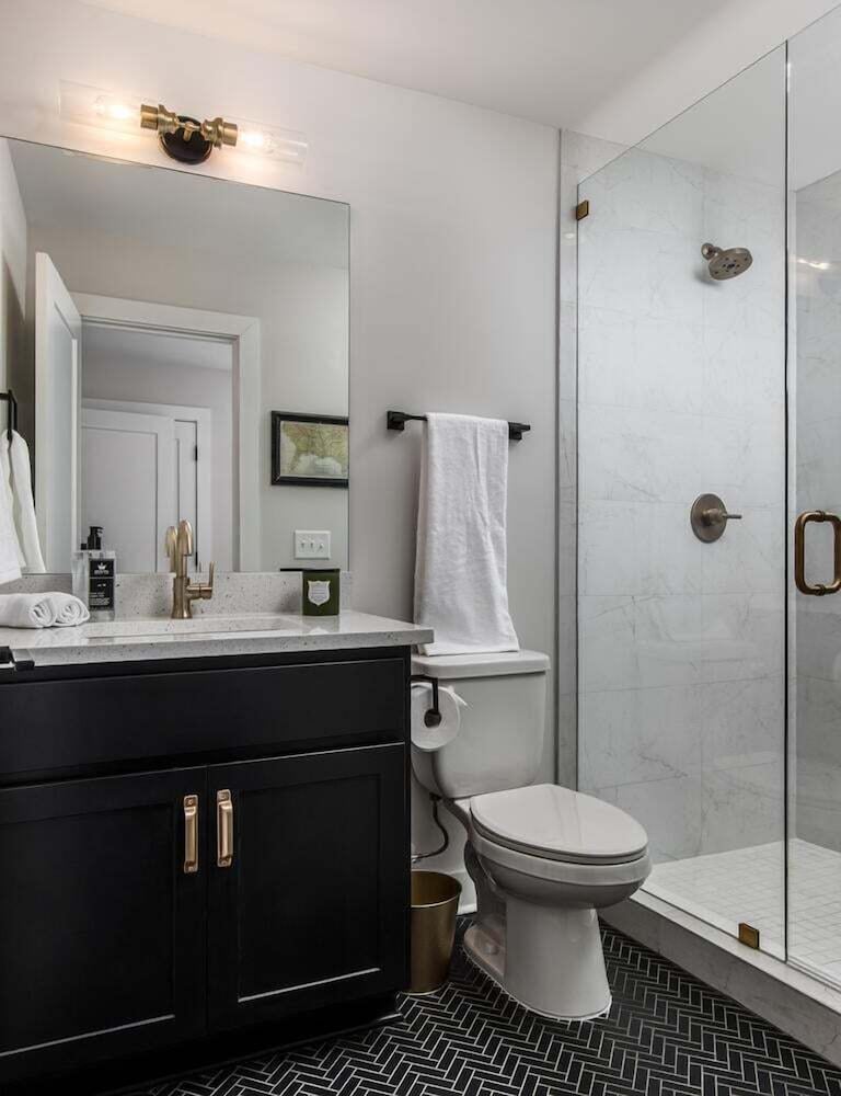 Luxe-tennessee Row-heart of Gulch-mins to Broadway