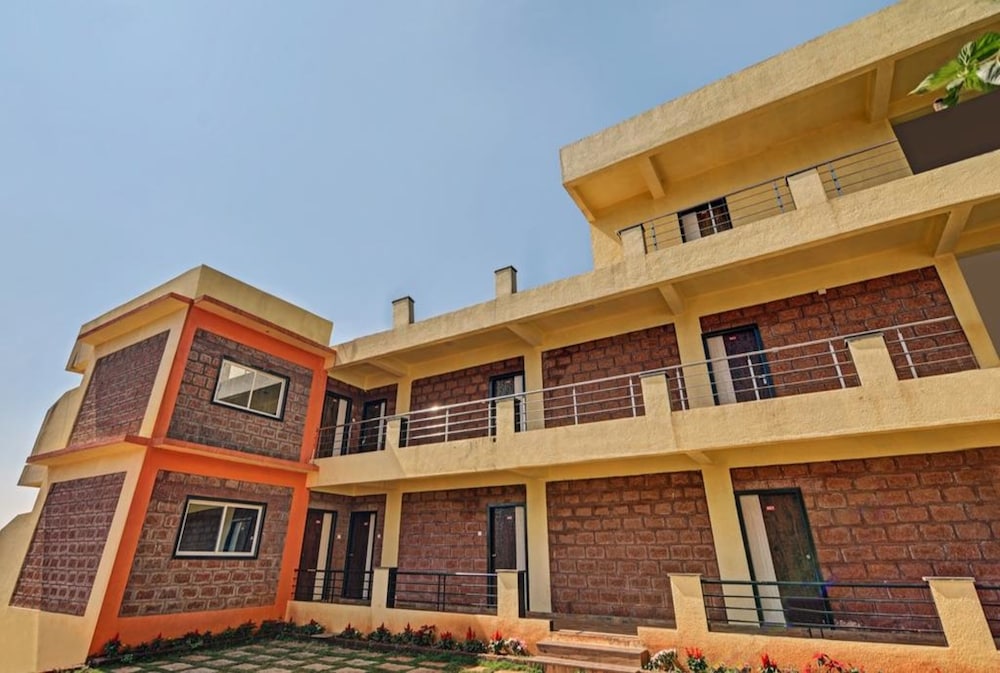 Aditya Hill View Inn view 4