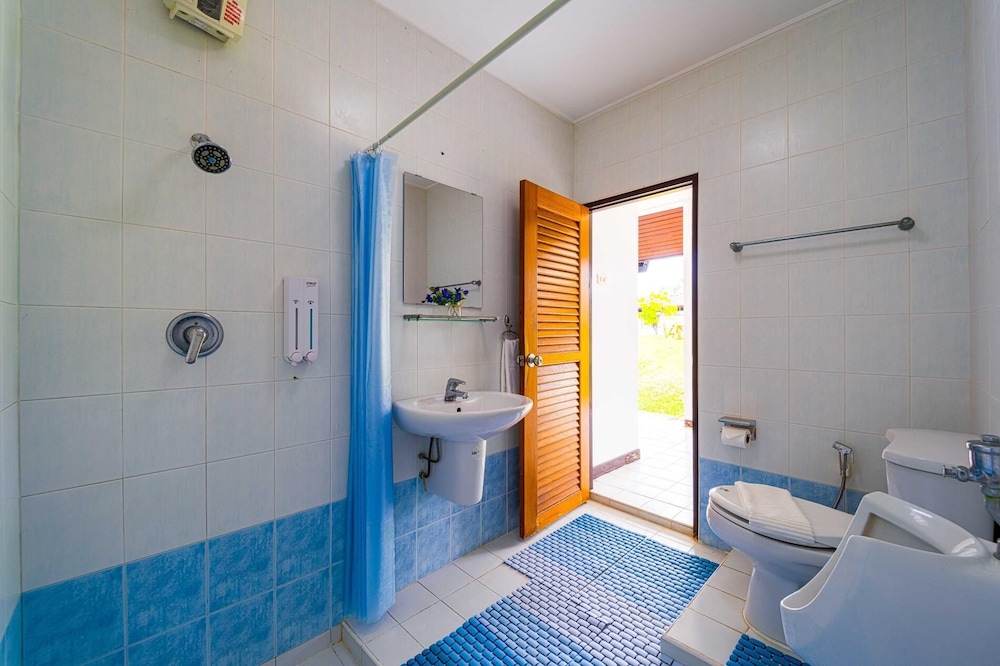 Oceanfront 6 Bedroom Twin Villas OV6