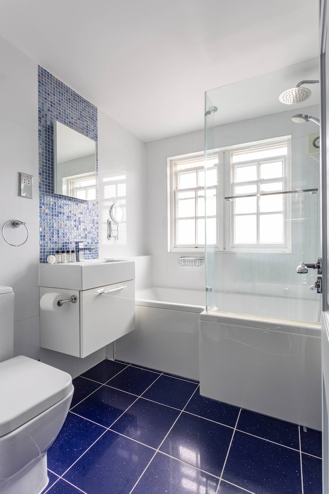 Molyneux Street II by Onefinestay