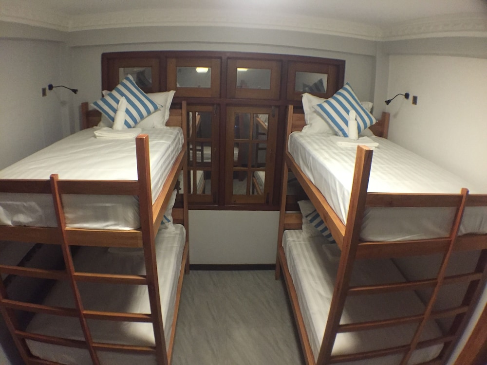 WEStay @ Chillax House - Ngapali - Hostel