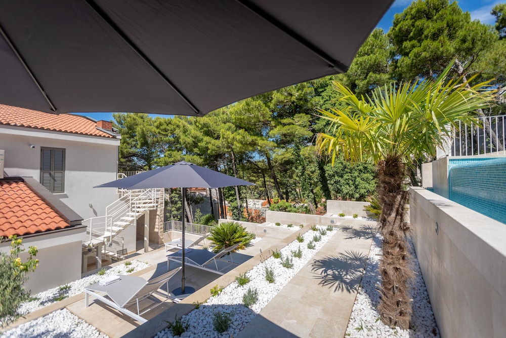 Villa MT Brela view 5