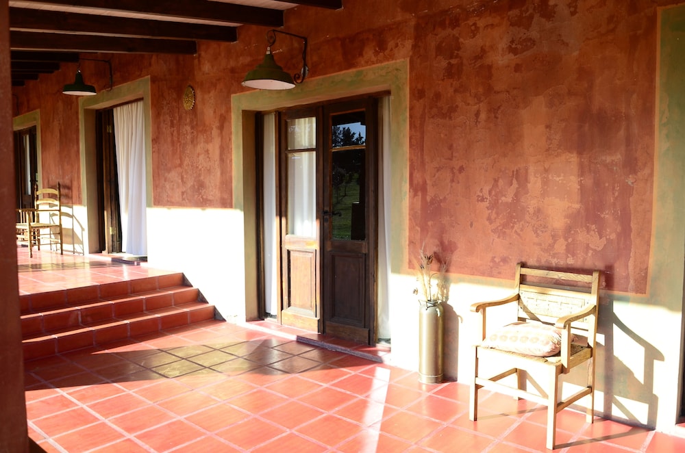 Tierra Chana Estancia de Campo