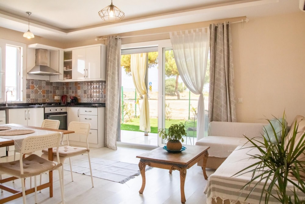 Charming House Close to Beach in Cesme view 2