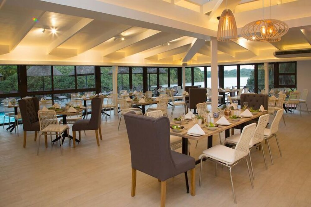 San Lameer Villa Rentals Three Bedroom Luxury 13908