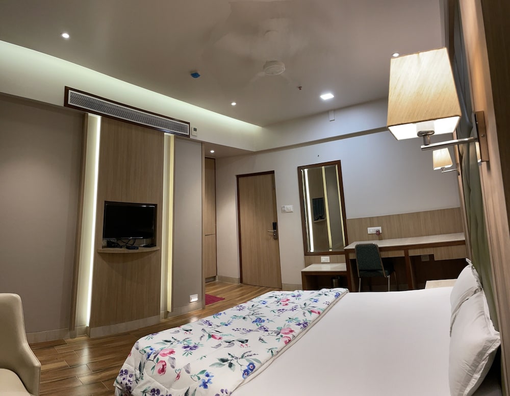 Hotel Sarovar Residency view 2