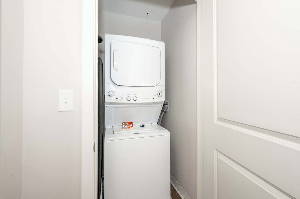 The 333 Suites 303 Suite for 6
