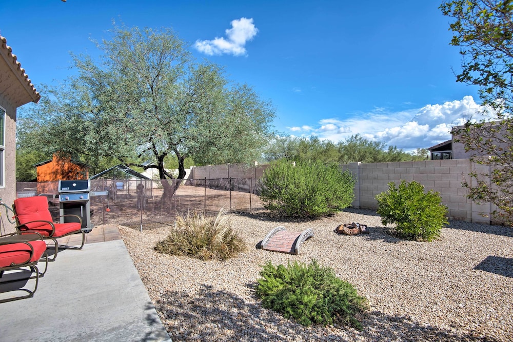 Cave Creek Casita w/ Fire Pit: 5 Mi to Town & Golf view 2
