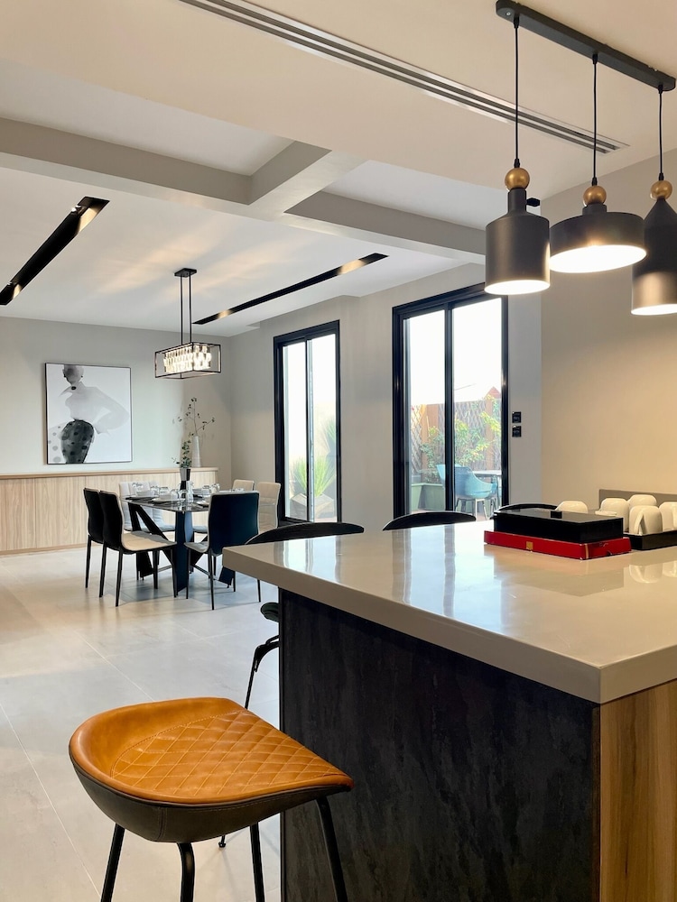 C Living - Premium 3 Bedroom - AQIQ