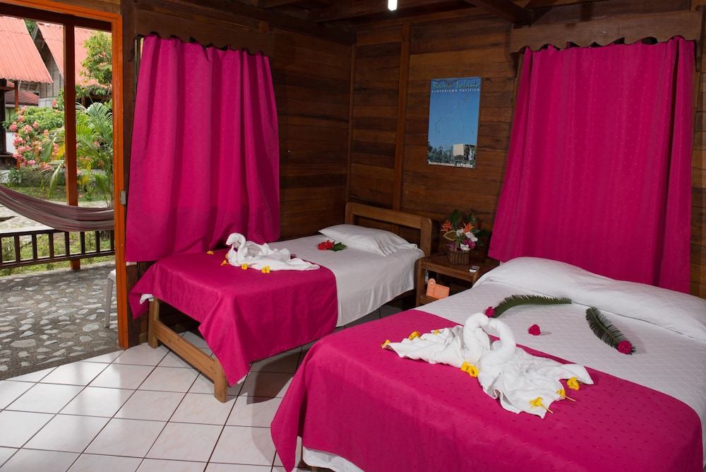 Tacarcuna Lodge