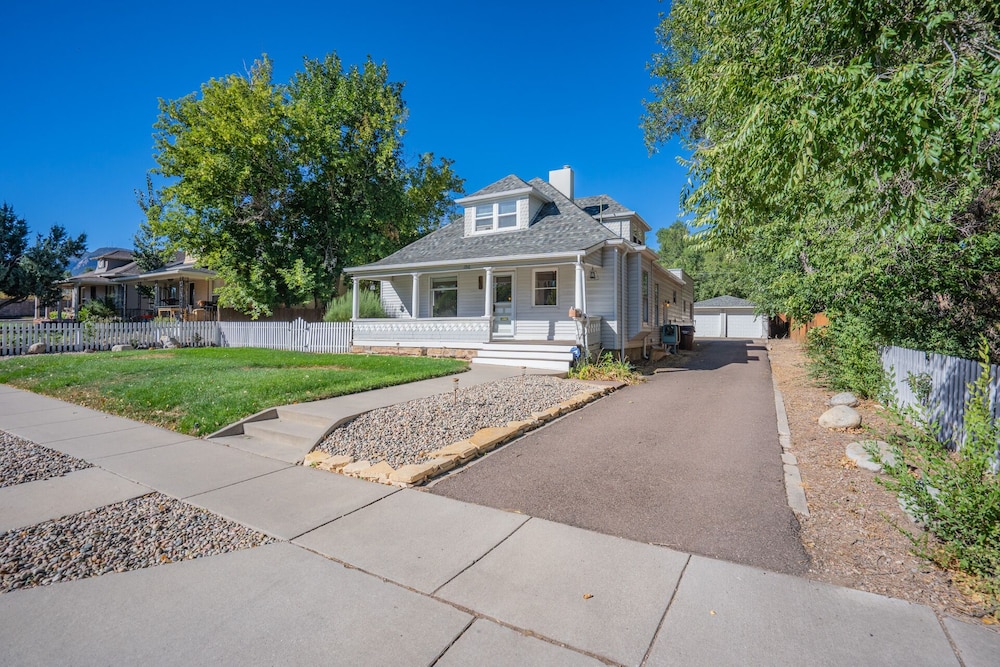 4BD Luxuryclose to Downtown3ba & Pet-friendly!! view 5