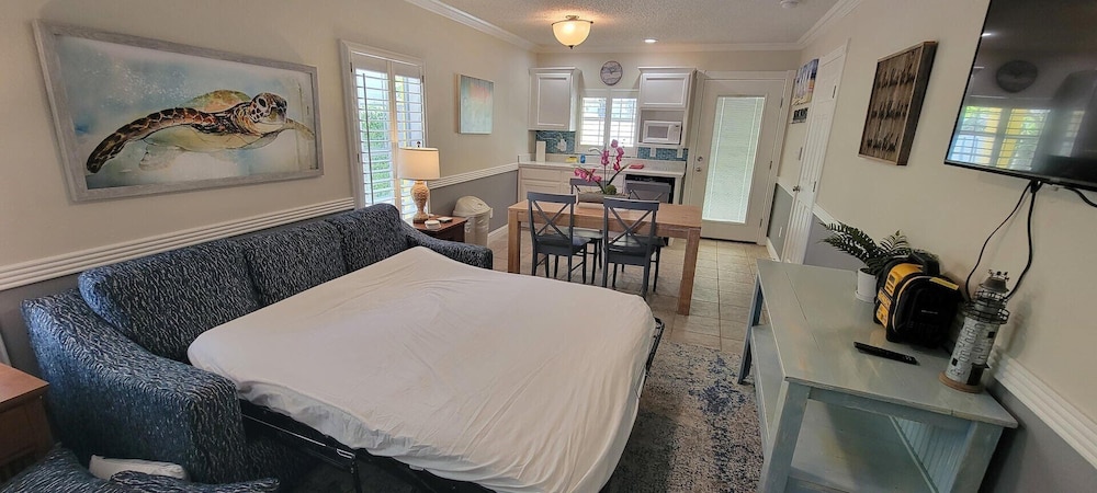 121 Snapper By The Sea 4 Bedroom Home