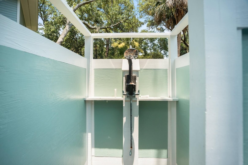 Distinctive Island Living - 835 Bonito Rd, Fripp Island
