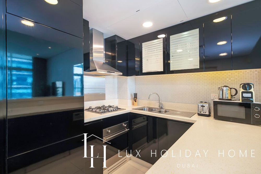 LUX The Bays Edge Canal View Suite