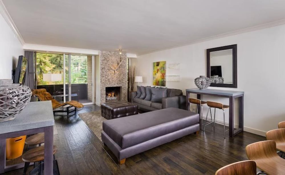 Cozy 1 Bedroom in Vail Village at the Covered Bridge