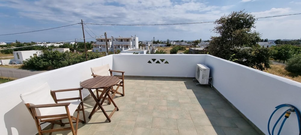 Skyros Luxury Lithari - Near The Beach With Pool photo 4