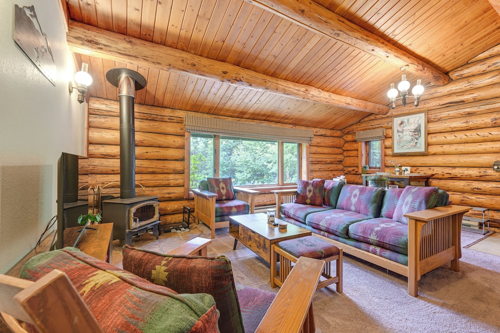 Ski, Hike & Snowshoe: Homer Getaway w/ Fire Pit