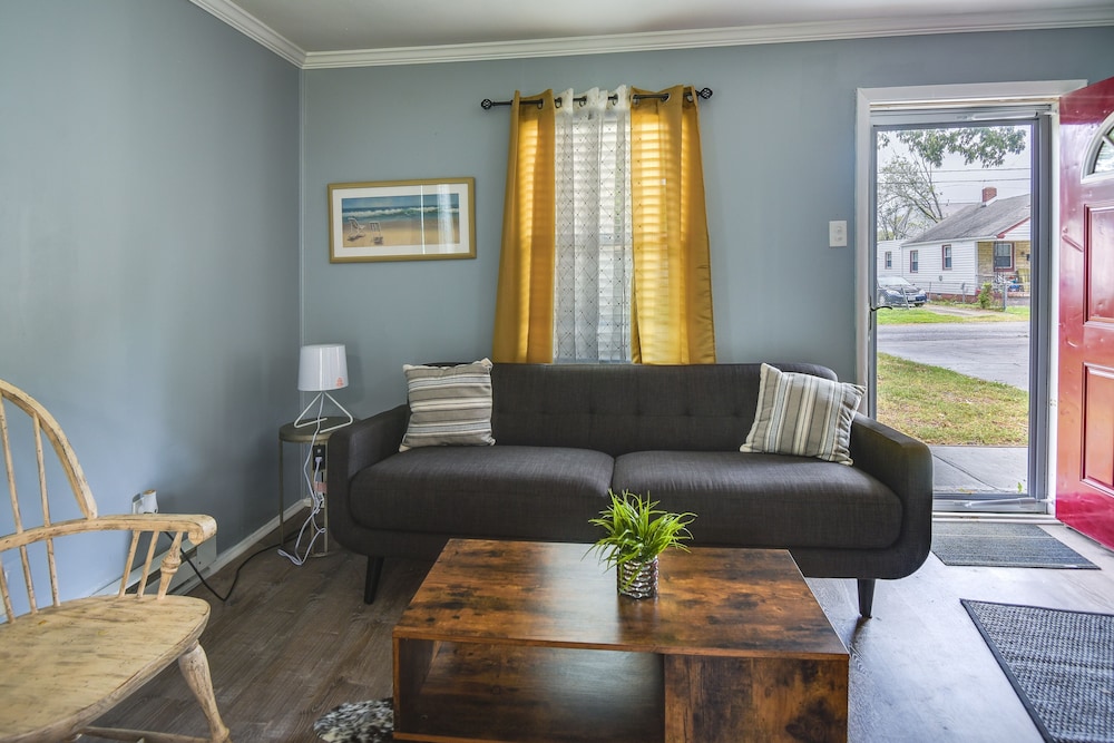Hampton Vacation Rental: Central Location, Patio view 5