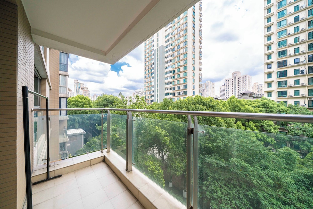 Tyms Stylish 1BR 1BA Apt Yongxin Century