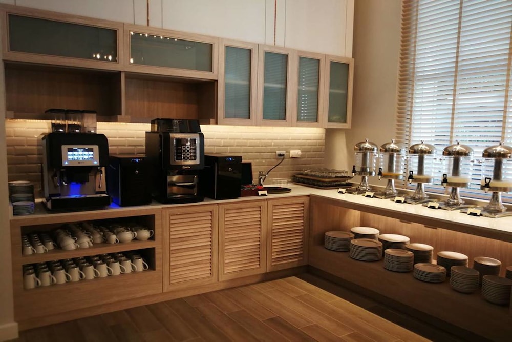 Hyatt Place Bangkok Sukhumvit 24 35