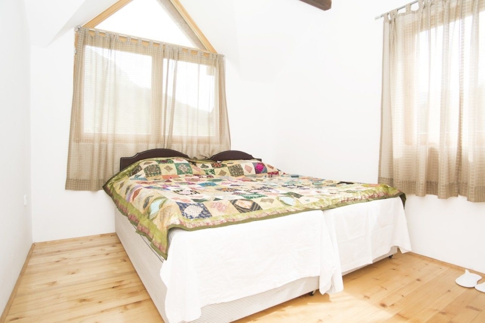 Exo Log Cottage view 3