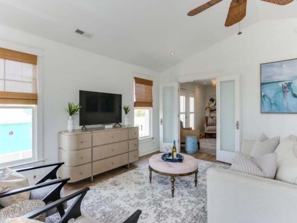 Indigo Retreat - Bring The Whole Family! Fully Renovated, Seawatch Community Stunner! 5 Bedroom Home by RedAwning view 3