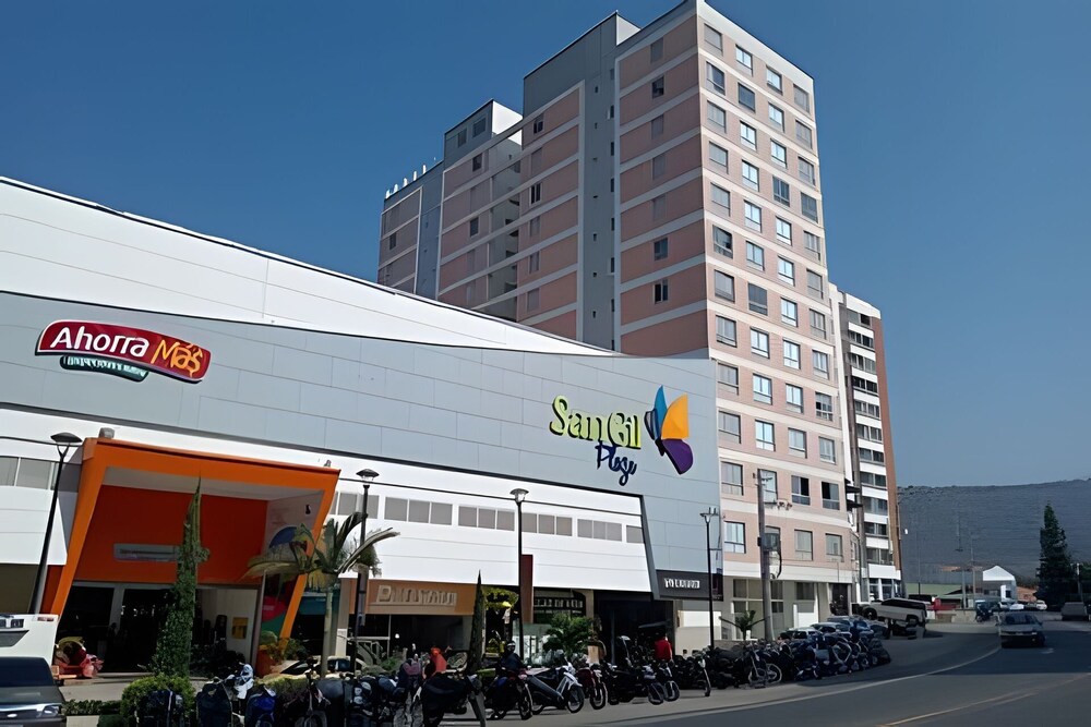 San Gil Plaza suite 502