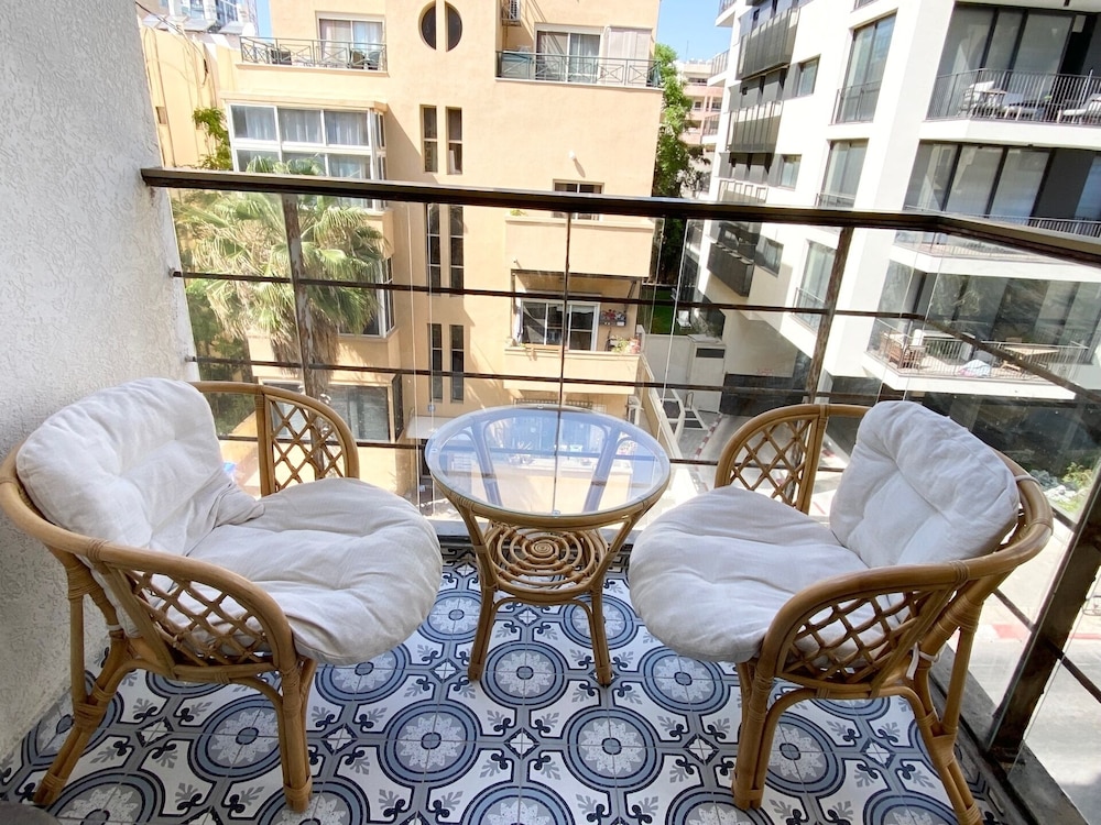 Sea Suites Apartments