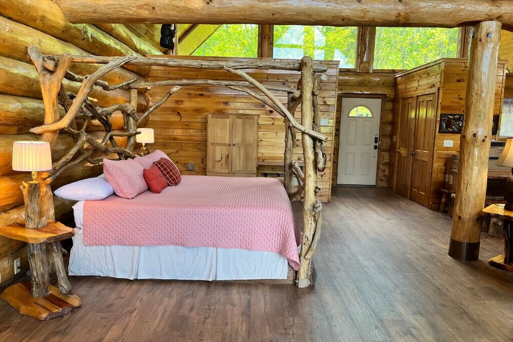Elkmont Views Cabin by Heavenly Views Resort view 3
