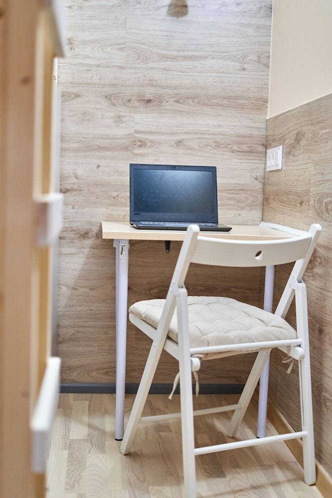 Tokyo Vibes Hostel with more privacy (Self Check in)