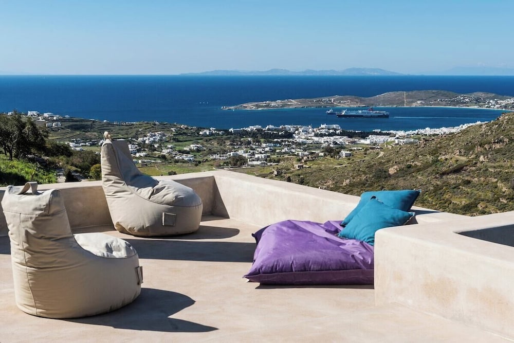 Villa Pegasus - Allparos Villas for 4-6