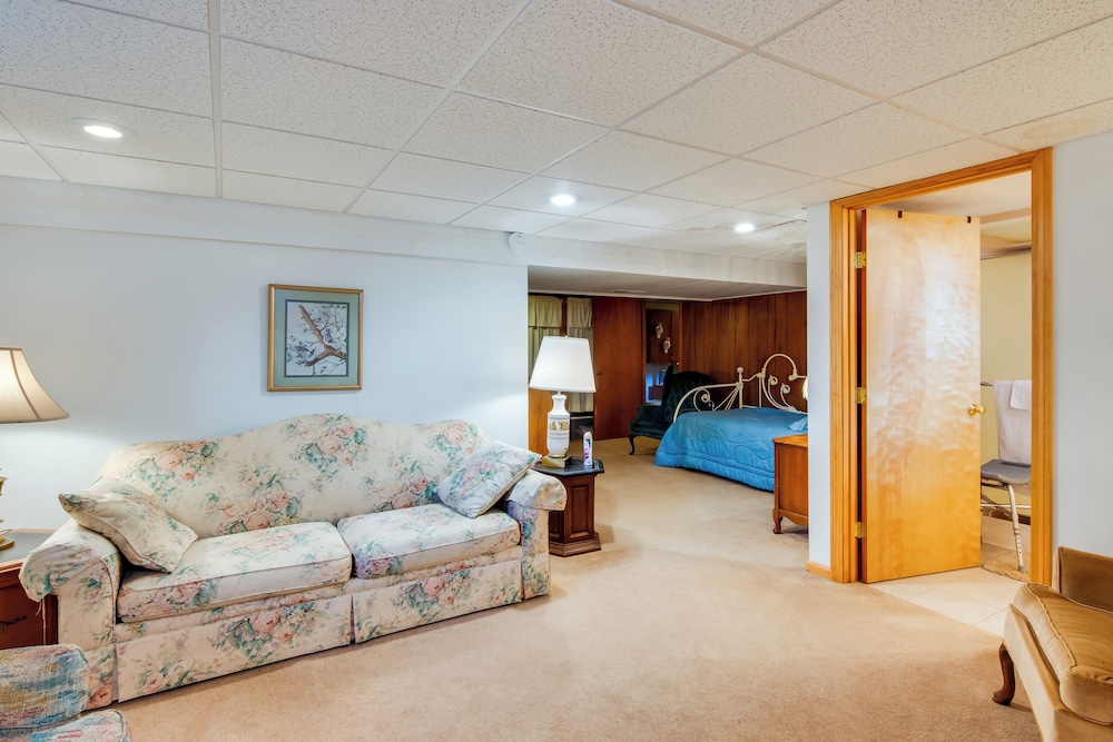 Pittsburgh Vacations - Pennsylvania Countryside Retreat w/ Deck  Yard! - Property Image 2