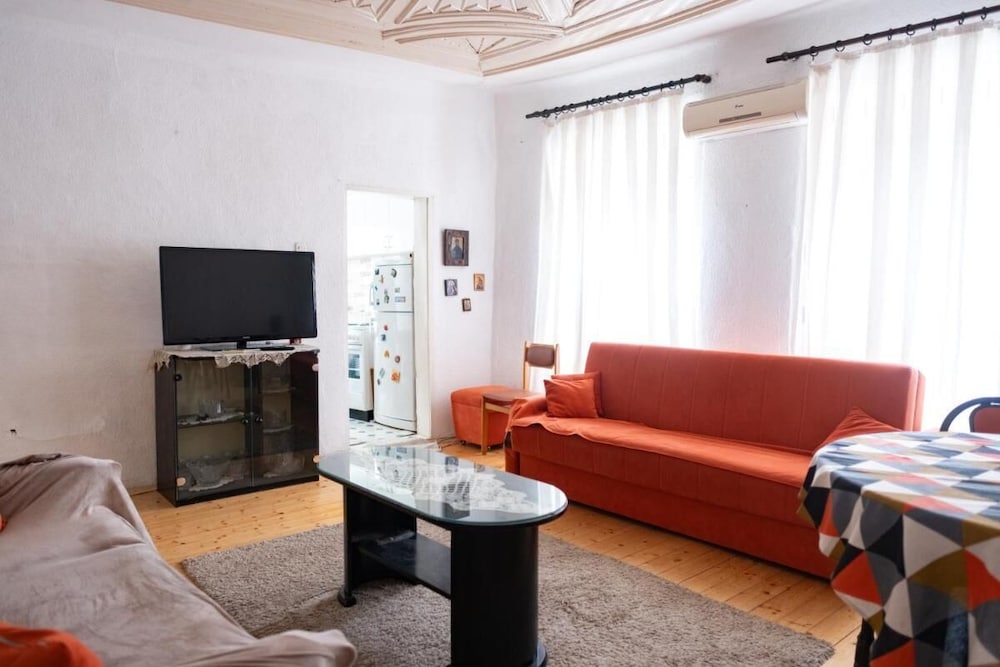 Gera's House Near Clock Tower