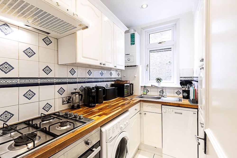 Chic Garden Flat in Leafy Ealing
