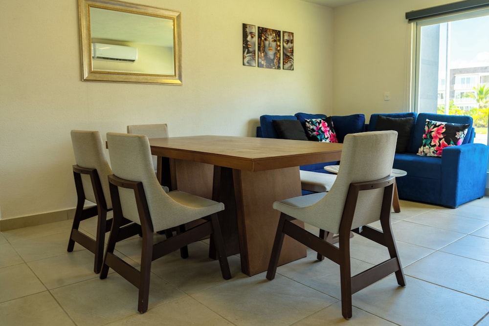Family Villa Pool 4 BR Acapulco