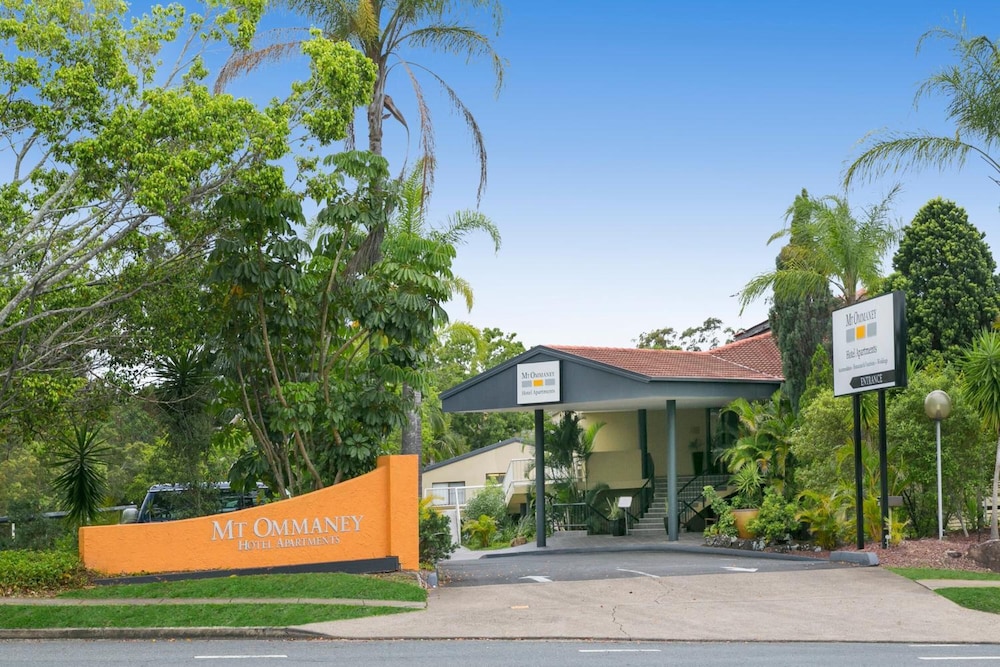 Mt Ommaney Hotel Apartments - Image 4