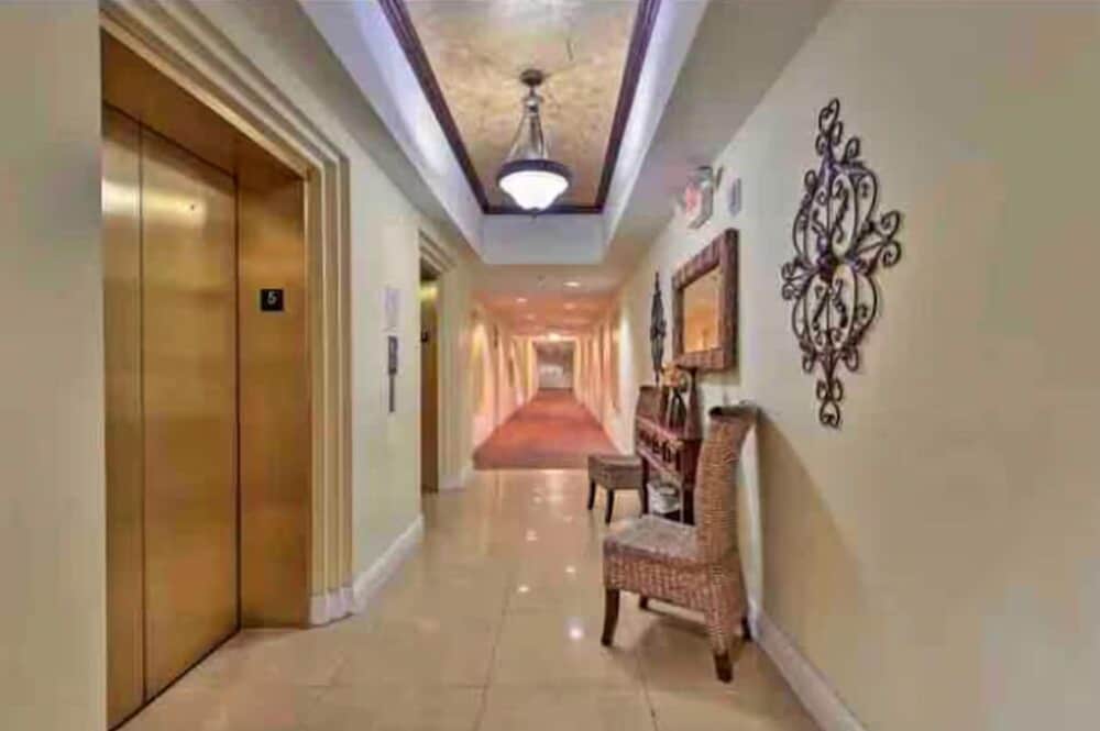 I Love It Coral Way Apartments