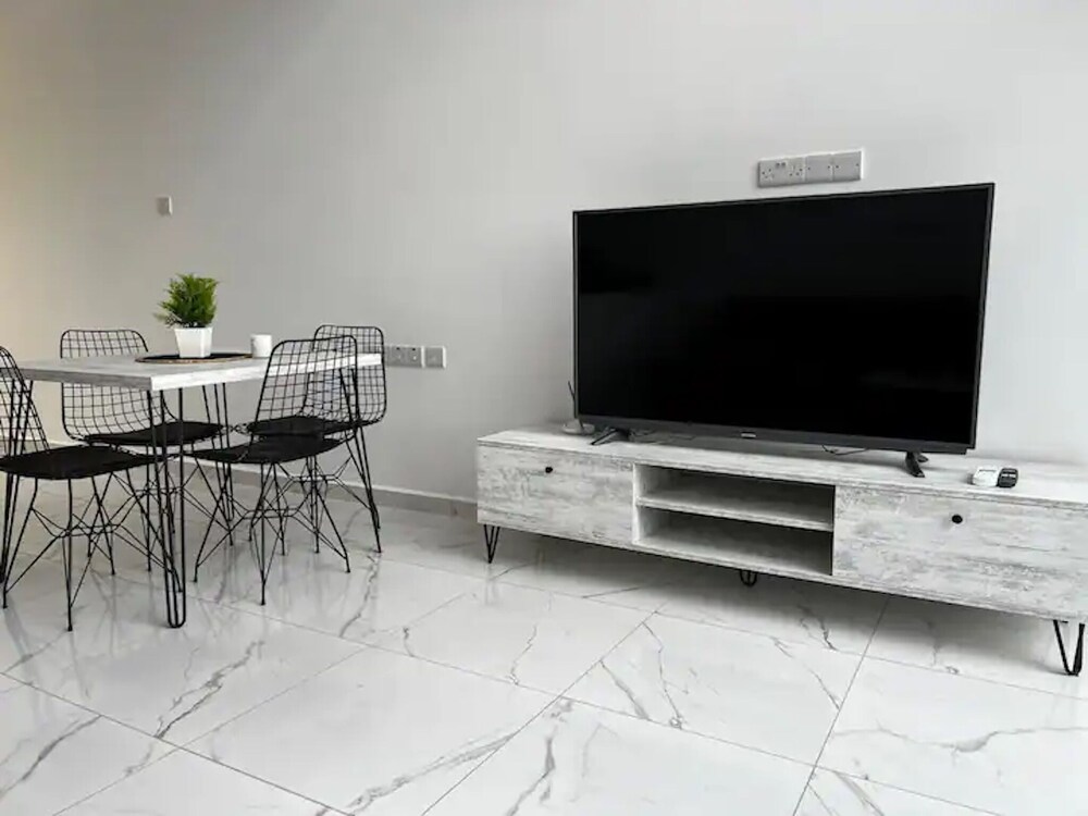 Modern and Comfortable Studio Apartment