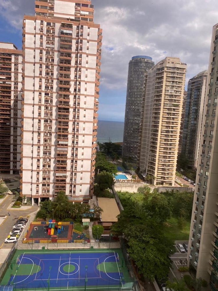 Barra da Tijuca 2 Bedroom Apartment on the Beach