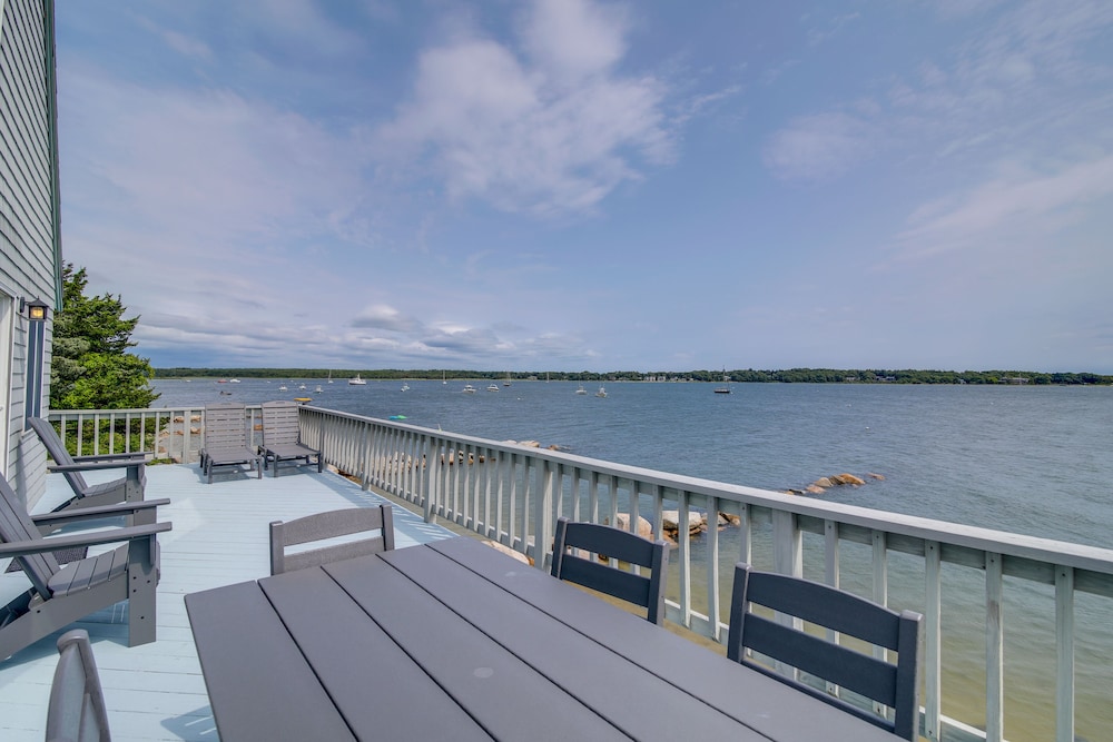 Serene Mattapoisett Home w/ Private Beach Access!