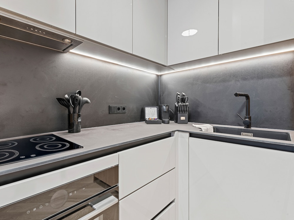 Living No. 5 by GT7 Hospitality