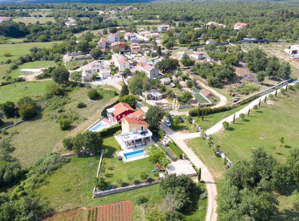 Exquisite Secluded Villa With Pool
