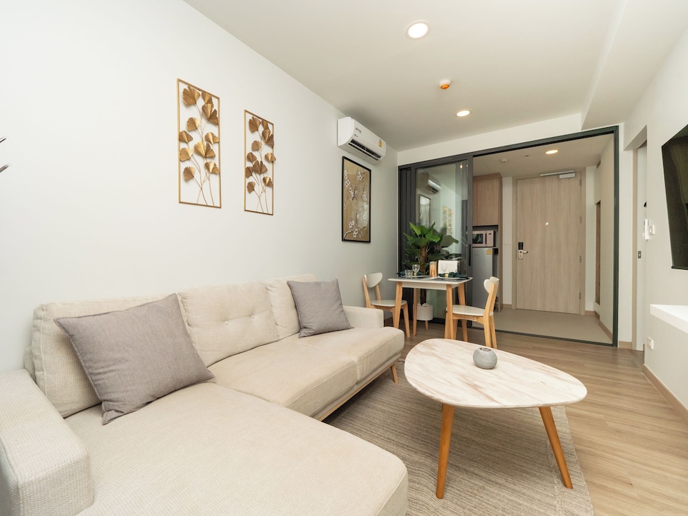 Laguna SkyPark new brand apartments