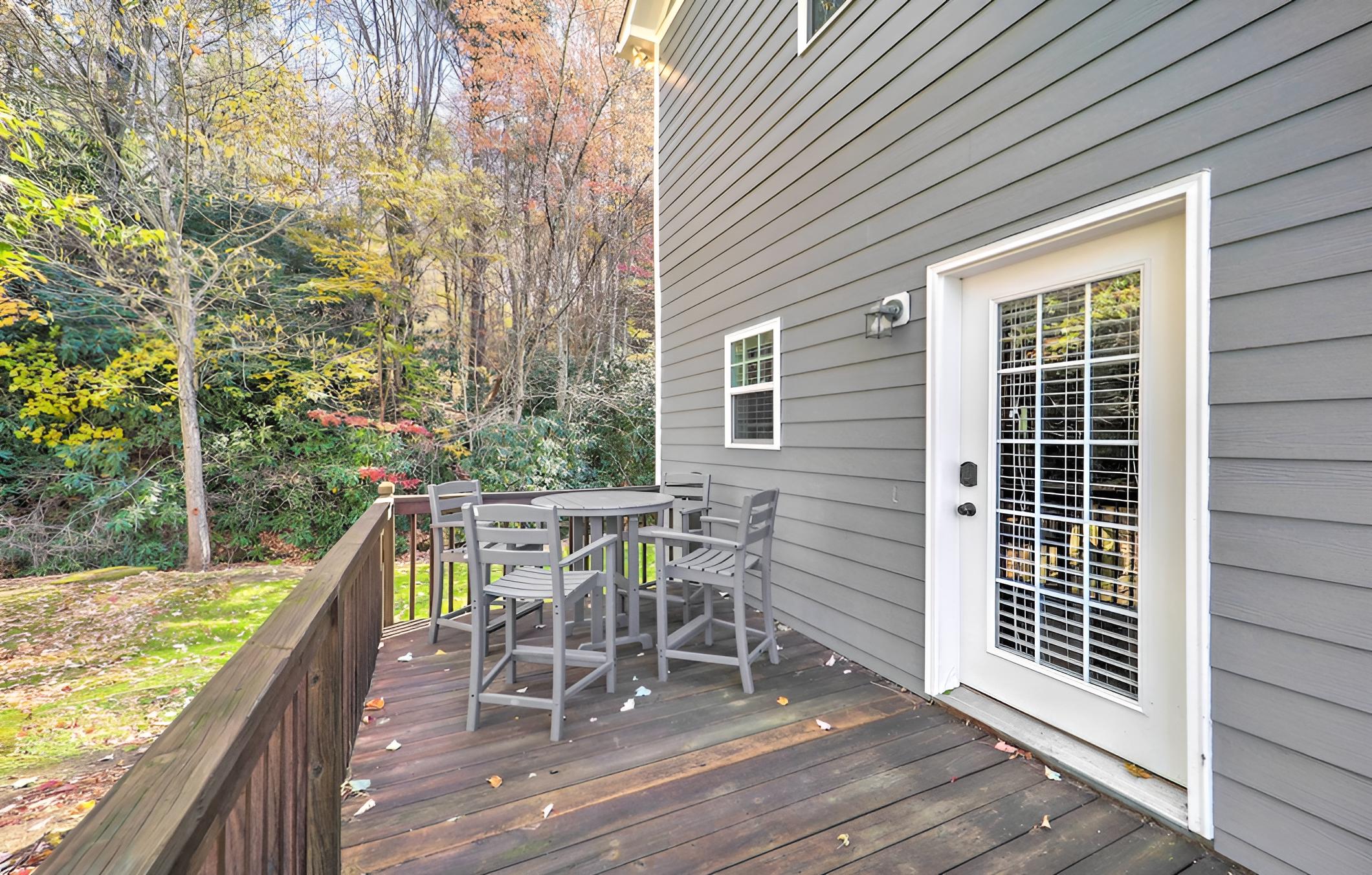 Banner Elk Townhome w/ Private Deck: Near Hiking!