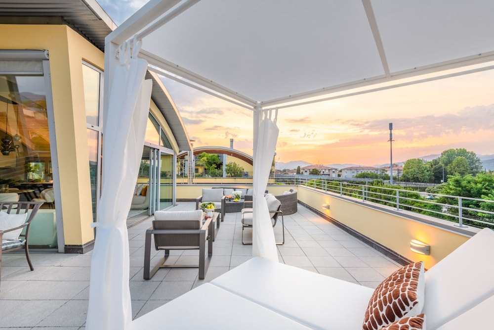 Luce Terrace Penthouse